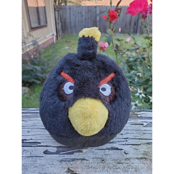 Plush 5" Angry Birds black and yellow 2010 - Picture 1 of 3